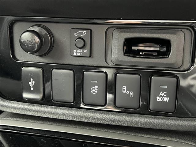 アウトランダーPHEV Gプラスパッケージ 禁煙車/純正ナビ/全方位カメラ/ハーフレザーシート/パワーシート/シートヒーター/ステアリングヒーター/パワーバックドア/LEDヘッドライト/ETC/Bluetooth/CD/DVD/USB/フルセグ(9枚目)