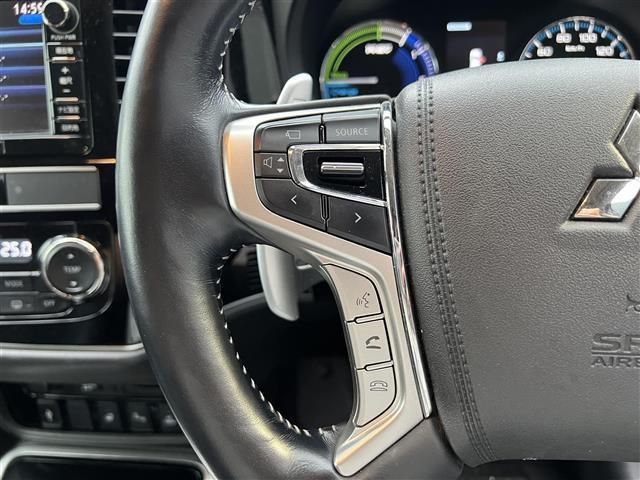 アウトランダーPHEV Gプラスパッケージ 禁煙車/純正ナビ/全方位カメラ/ハーフレザーシート/パワーシート/シートヒーター/ステアリングヒーター/パワーバックドア/LEDヘッドライト/ETC/Bluetooth/CD/DVD/USB/フルセグ(15枚目)