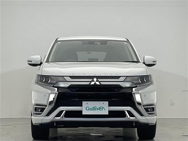 アウトランダーPHEV Gプラスパッケージ 禁煙車/純正ナビ/全方位カメラ/ハーフレザーシート/パワーシート/シートヒーター/ステアリングヒーター/パワーバックドア/LEDヘッドライト/ETC/Bluetooth/CD/DVD/USB/フルセグ(31枚目)