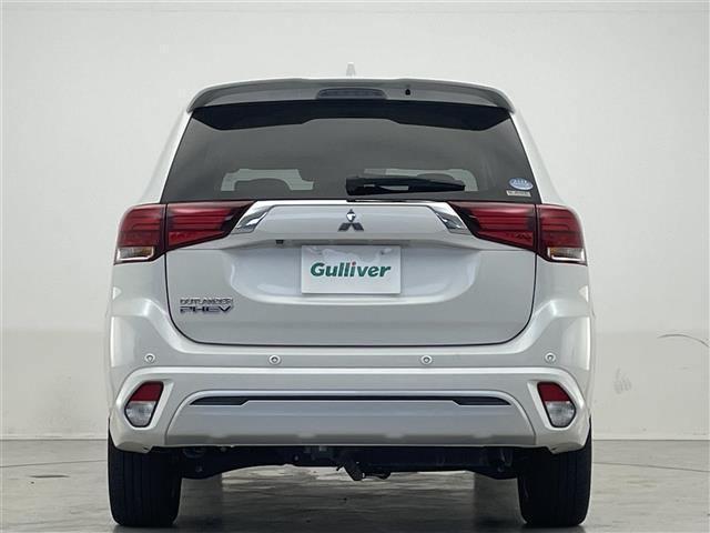 アウトランダーPHEV Gプラスパッケージ 禁煙車/純正ナビ/全方位カメラ/ハーフレザーシート/パワーシート/シートヒーター/ステアリングヒーター/パワーバックドア/LEDヘッドライト/ETC/Bluetooth/CD/DVD/USB/フルセグ(32枚目)