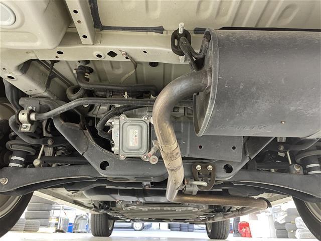 アウトランダーPHEV Gプラスパッケージ 禁煙車/純正ナビ/全方位カメラ/ハーフレザーシート/パワーシート/シートヒーター/ステアリングヒーター/パワーバックドア/LEDヘッドライト/ETC/Bluetooth/CD/DVD/USB/フルセグ(39枚目)