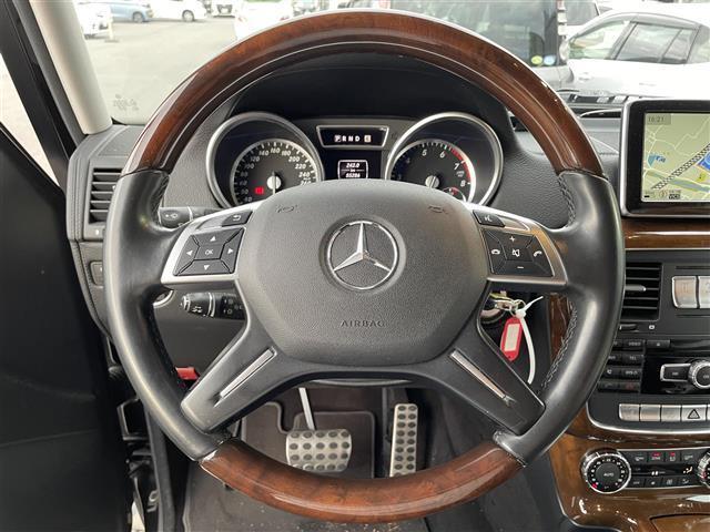 Gクラス G550 禁煙車/純正ナビ/サンルーフ/HarmanKardon/追従クルーズコントロール/本革シート/前席パワーシート/前席パワーシート/全席シートヒーター/ブラインドスポットモニター/バックカメラ(9枚目)