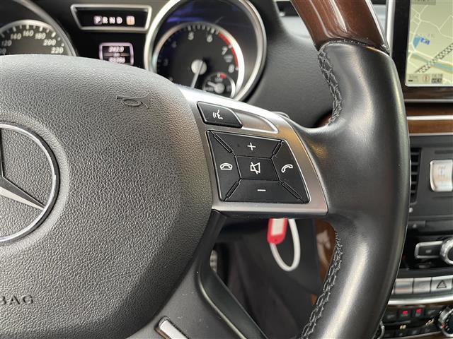 Gクラス G550 禁煙車/純正ナビ/サンルーフ/HarmanKardon/追従クルーズコントロール/本革シート/前席パワーシート/前席パワーシート/全席シートヒーター/ブラインドスポットモニター/バックカメラ(12枚目)