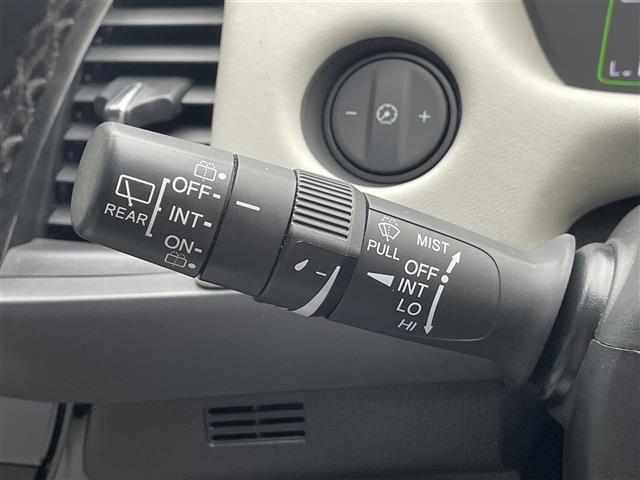 フィット e:HEVホーム 禁煙車/純正9型ナビ/ハーフレザーシート/追従クルーズコントロール/レーンキープアシスト/バックカメラ/クリアランスソナー/LED/オートハイビームビルトインETC/ドライブレコーダー(15枚目)