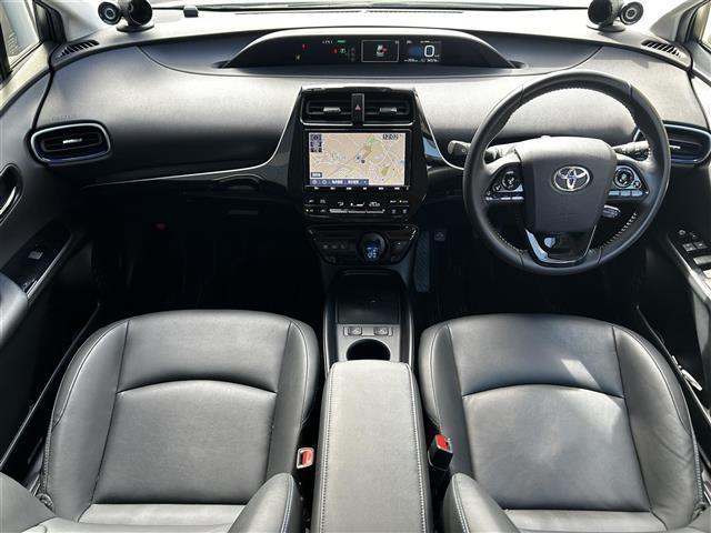 プリウス Sツーリングセレクション 禁煙車/純正9型ナビ/バックカメラ/追従クルーズコントロール/レーンディパーチャーアラート/LED/オートマチックハイビーム/TRDエアロ/合皮シート/シートヒーター/ビルトインETC2.0/ドラレコ(4枚目)