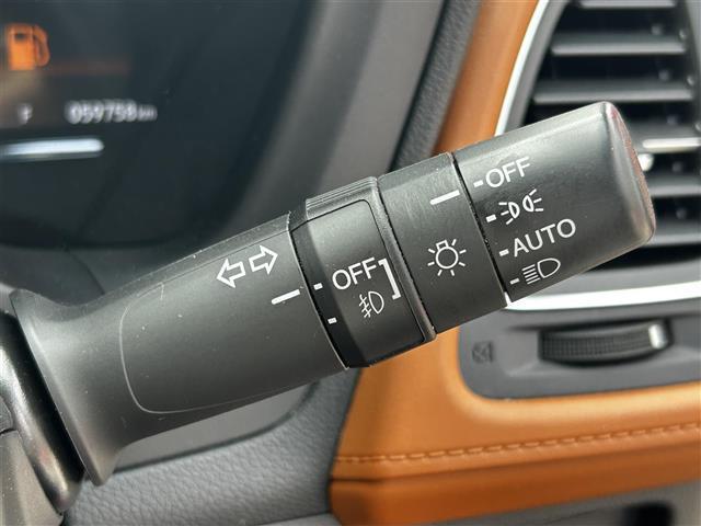 ヴェゼル ハイブリッドZ・ホンダセンシング 禁煙車/純正8型ナビ/ハーフレザーシート/バックカメラ/レーンキープアシスト/追従クルーズコントロール/LEDヘッドライト/オートライト/シートヒーター/ビルトインETC/ドライブレコーダー(18枚目)