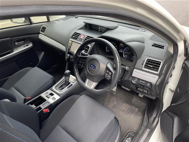 レヴォーグ １．６ＧＴ－Ｓアイサイト　禁煙車／純正ＳＤナビ／追従クルーズコントロール／パワーシート／レーンキープアシスト／ダウンヒルアシスト／純正１８ＡＷ／ＢＳＭ／ＬＥＤライト／スマートキー／Ｂｌｕｅｔｏｏｔｈ／バックカメラ／フルセグ（20枚目）