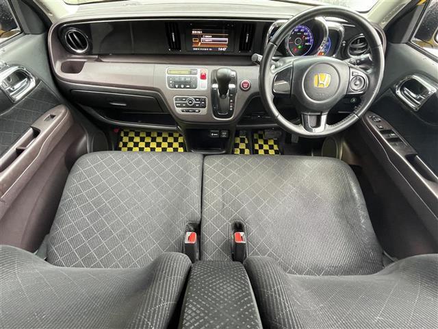 N-ONE プレミアム ツアラー・Lパッケージ 純正ディスプレイオーディオ/バックカメラ/クルーズコントロール/純正アルミホイール/オートライト/プッシュスタート/ETC/スマートキー/ステアリングリモコン/MTモード付AT/横滑り防止機能(4枚目)