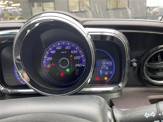 N-ONE プレミアム ツアラー・Lパッケージ 純正ディスプレイオーディオ/バックカメラ/クルーズコントロール/純正アルミホイール/オートライト/プッシュスタート/ETC/スマートキー/ステアリングリモコン/MTモード付AT/横滑り防止機能(8枚目)