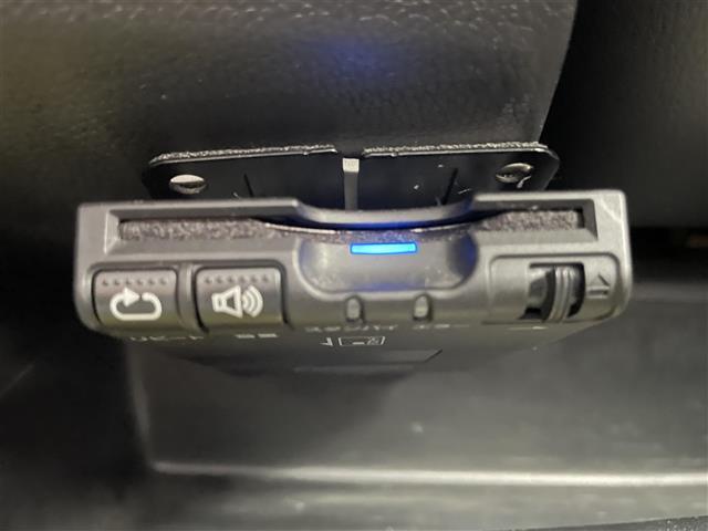 N-ONE プレミアム ツアラー・Lパッケージ 純正ディスプレイオーディオ/バックカメラ/クルーズコントロール/純正アルミホイール/オートライト/プッシュスタート/ETC/スマートキー/ステアリングリモコン/MTモード付AT/横滑り防止機能(11枚目)