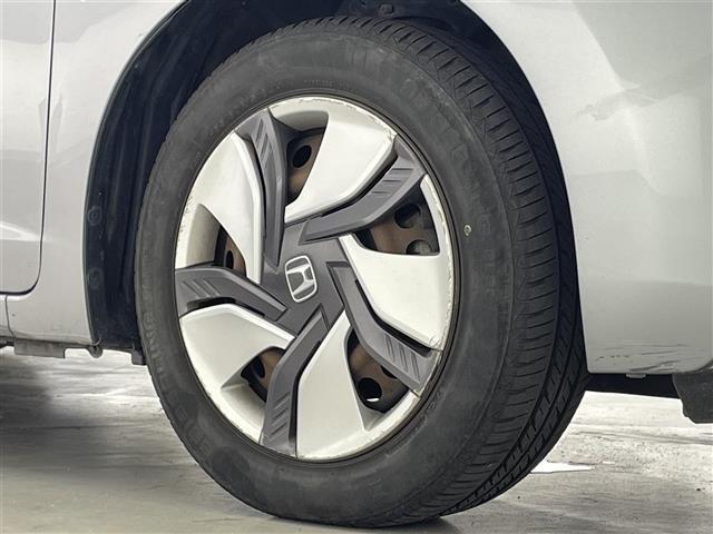 フィットハイブリッド Lパッケージ 禁煙車/純正ナビ/クルーズコントロール/バックカメラ/LEDヘッドライト/オートライト/ビルトインETC/衝突軽減ブレーキ/プッシュスタート/スマートキー/ステアリングリモコン(25枚目)