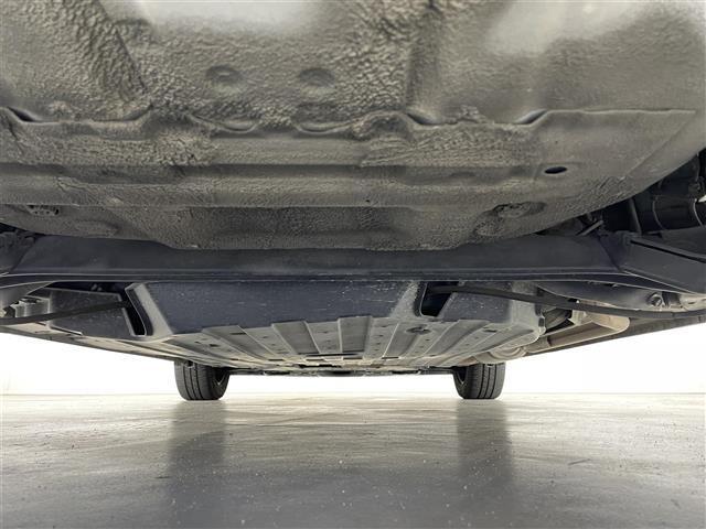 フィットハイブリッド Lパッケージ 禁煙車/純正ナビ/クルーズコントロール/バックカメラ/LEDヘッドライト/オートライト/ビルトインETC/衝突軽減ブレーキ/プッシュスタート/スマートキー/ステアリングリモコン(35枚目)