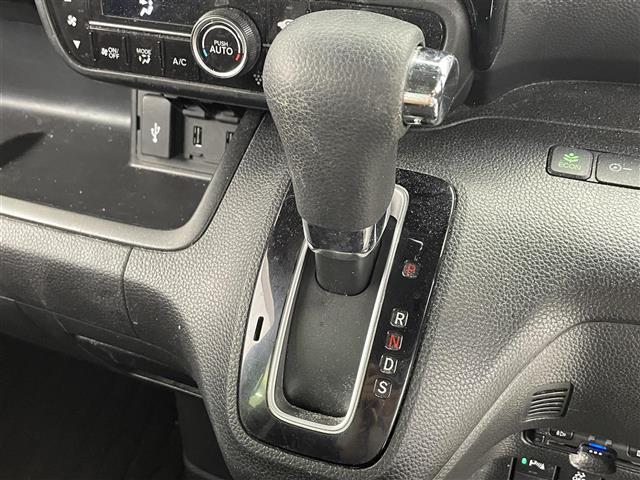 N-BOXカスタム L 追従クルーズコントロール/左側パワースライドドア/シートヒーター/プラズマクラスター技術搭載フルオートエアコン/純正14インチアルミホイール/オートライト/オートハイビーム/ドライブレコーダー(13枚目)