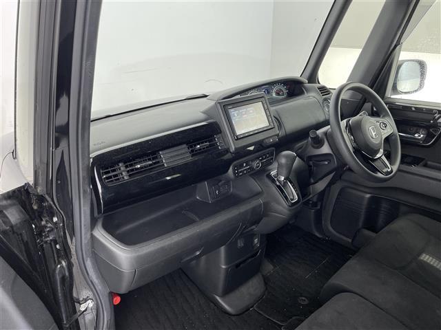 N-BOXカスタム L 追従クルーズコントロール/左側パワースライドドア/シートヒーター/プラズマクラスター技術搭載フルオートエアコン/純正14インチアルミホイール/オートライト/オートハイビーム/ドライブレコーダー(21枚目)