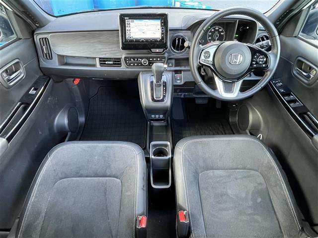 N-ONE プレミアム ツアラー 純正7インチナビ/ホンダセンシング/バックカメラ/電子パーキング/オートブレーキホールド/ハーフレザーシート/シートヒーター/ETC/オートライト/オートハイビーム/MTモード付AT(4枚目)