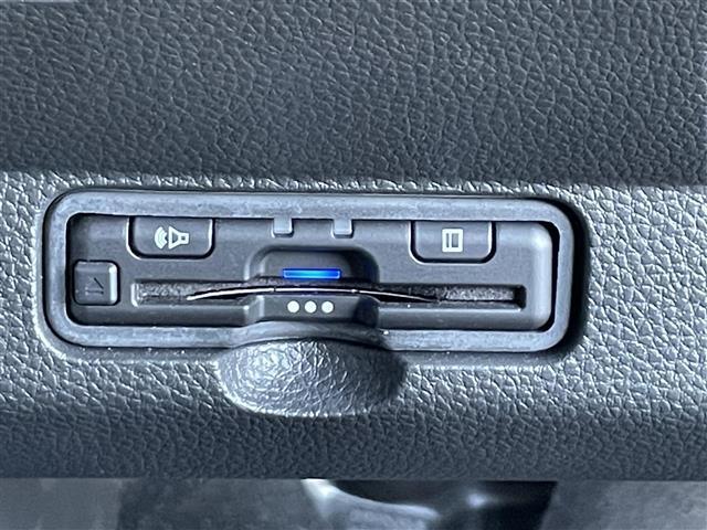 N-ONE プレミアム ツアラー 純正7インチナビ/ホンダセンシング/バックカメラ/電子パーキング/オートブレーキホールド/ハーフレザーシート/シートヒーター/ETC/オートライト/オートハイビーム/MTモード付AT(8枚目)