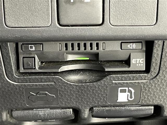 ルーミー カスタムG-T 禁煙車/純正ナビ/フロント/サイド/バック/全方位カメラ/フリップダウンモニター/追従クルーズコントロール/両側パワースライドドア/シートヒーター/オートハイビーム/ステアリングリモコン/ETC(5枚目)