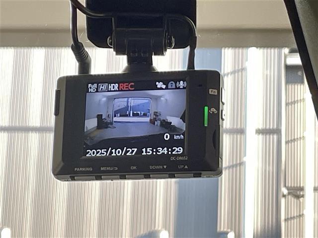 ルーミー カスタムG-T 禁煙車/純正ナビ/フロント/サイド/バック/全方位カメラ/フリップダウンモニター/追従クルーズコントロール/両側パワースライドドア/シートヒーター/オートハイビーム/ステアリングリモコン/ETC(6枚目)