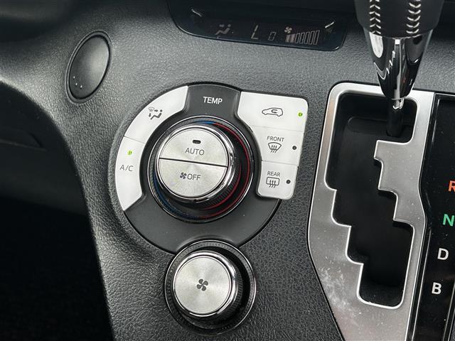 シエンタ ハイブリッドＧ　クエロ　純正９インチナビ／全方位カメラ／デジタルインナーミラー／ハーフレザーシート／シートヒーター／ステアリングヒーター／クルーズコントロール／両側パワースライドドア／ＥＴＣ／前後ドライブレコーダー（16枚目）