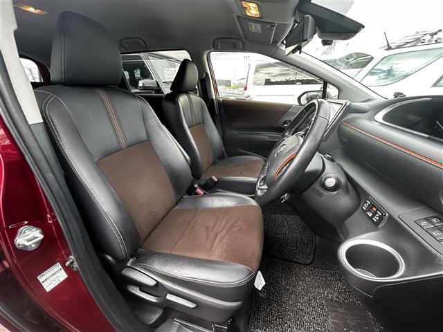 シエンタ ハイブリッドＧ　クエロ　純正９インチナビ／全方位カメラ／デジタルインナーミラー／ハーフレザーシート／シートヒーター／ステアリングヒーター／クルーズコントロール／両側パワースライドドア／ＥＴＣ／前後ドライブレコーダー（23枚目）