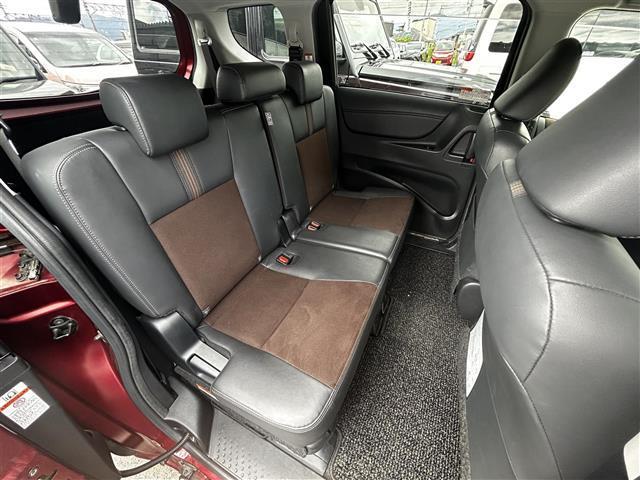 シエンタ ハイブリッドＧ　クエロ　純正９インチナビ／全方位カメラ／デジタルインナーミラー／ハーフレザーシート／シートヒーター／ステアリングヒーター／クルーズコントロール／両側パワースライドドア／ＥＴＣ／前後ドライブレコーダー（26枚目）