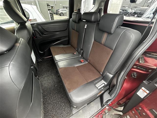 シエンタ ハイブリッドＧ　クエロ　純正９インチナビ／全方位カメラ／デジタルインナーミラー／ハーフレザーシート／シートヒーター／ステアリングヒーター／クルーズコントロール／両側パワースライドドア／ＥＴＣ／前後ドライブレコーダー（27枚目）