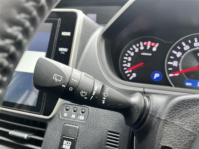 ノア Si ダブルバイビーII 禁煙車/純正10型ナビ/12型後席モニター/クルーズコントロール/ハーフレザーシート/LEDヘッドライト/両側電動スライドドア/バックカメラ/レーンキープアシスト/オートハイビーム/前後ソナー(15枚目)