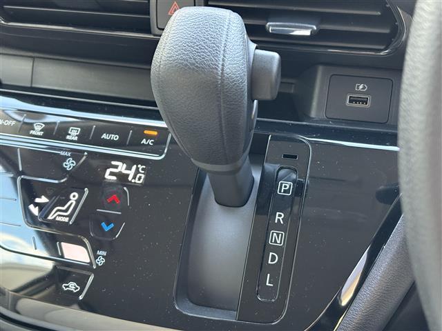 デイズ Ｘ　純正９インチナビ　Ｂｌｕｅｔｏｏｔｈ／ＳＤ／フルセグ／ＥＴＣ／全方位カメラ／コーナーセンサー／衝突軽減装置／ステアリングスイッチ／パワーステアリング／純正アルミホイール／オートライト／スマートキー（17枚目）