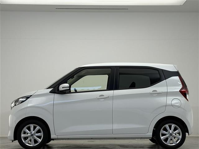 デイズ Ｘ　純正９インチナビ　Ｂｌｕｅｔｏｏｔｈ／ＳＤ／フルセグ／ＥＴＣ／全方位カメラ／コーナーセンサー／衝突軽減装置／ステアリングスイッチ／パワーステアリング／純正アルミホイール／オートライト／スマートキー（32枚目）