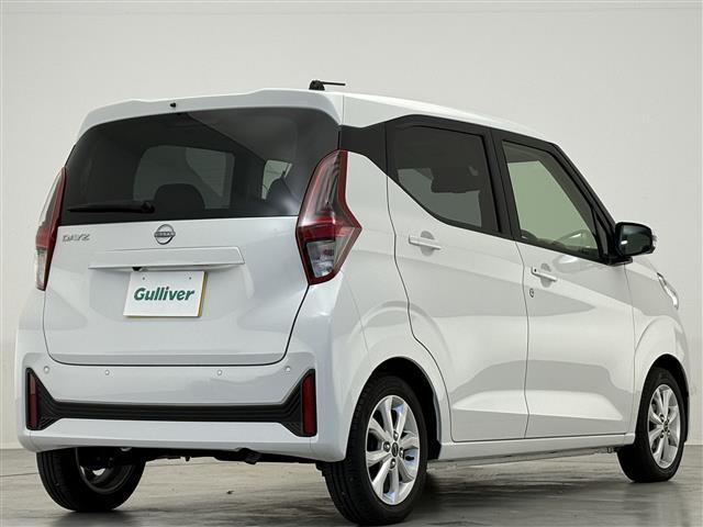 デイズ Ｘ　純正９インチナビ　Ｂｌｕｅｔｏｏｔｈ／ＳＤ／フルセグ／ＥＴＣ／全方位カメラ／コーナーセンサー／衝突軽減装置／ステアリングスイッチ／パワーステアリング／純正アルミホイール／オートライト／スマートキー（35枚目）