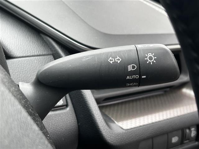 プリウス Ｇ　純正８インチナビ／全方位カメラ／モデリスタエアロ／追従クルーズコントロール／シートヒーター／純正１９インチアルミホイール／ＥＴＣ２．０／前後ドライブレコーダー／オートブレーキホールド／オートハイビーム（17枚目）