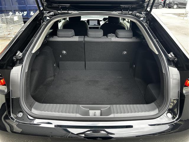 プリウス Ｇ　純正８インチナビ／全方位カメラ／モデリスタエアロ／追従クルーズコントロール／シートヒーター／純正１９インチアルミホイール／ＥＴＣ２．０／前後ドライブレコーダー／オートブレーキホールド／オートハイビーム（24枚目）