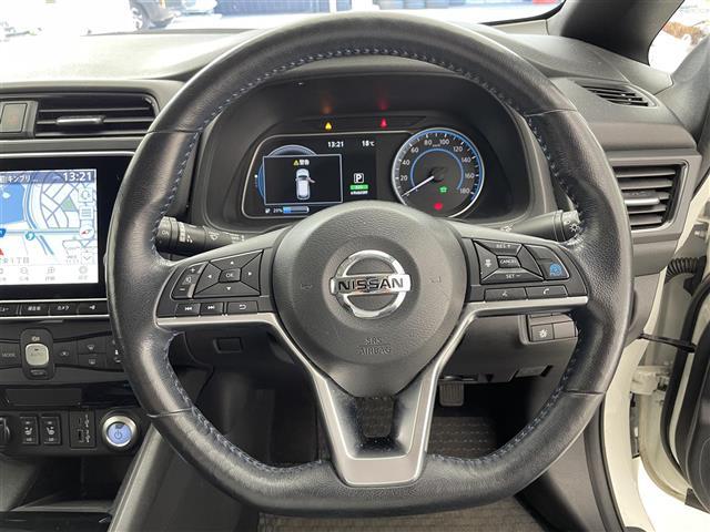 リーフ Ｘ　Ｖセレクション　禁煙車／純正９インチナビ／プロパイロット／全方位カメラ／電子パーキングブレーキ／デジタルインナーミラー／シートヒーター／ステアリングヒーター／ブラインドスポットモニター／ＥＴＣ２．０／オートライト（8枚目）
