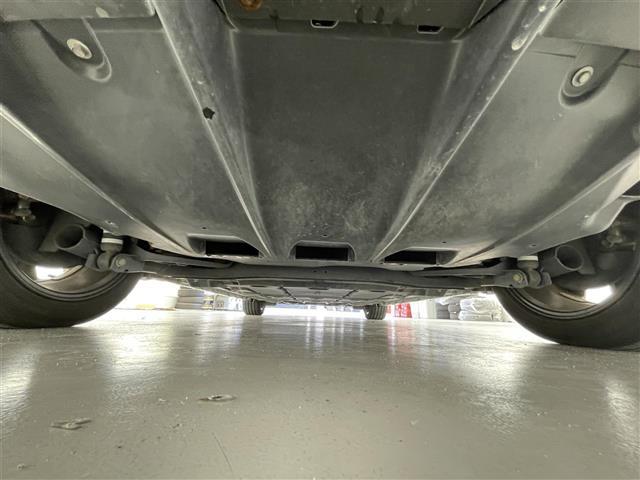 リーフ Ｘ　Ｖセレクション　禁煙車／純正９インチナビ／プロパイロット／全方位カメラ／電子パーキングブレーキ／デジタルインナーミラー／シートヒーター／ステアリングヒーター／ブラインドスポットモニター／ＥＴＣ２．０／オートライト（35枚目）