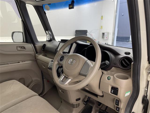 N-BOX G・Lパッケージ 社外7ナビ/Bluetooth/DVD/SD/USB/フルセグ/バックカメラ/ドライブレコーダー/パワースライドドア/パワーステアリング/パワーウインドウ/スマートキー/スペアキー/プッシュスタート(18枚目)
