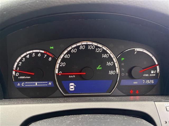 クラウン アスリート プレミアムエディション 純正8インチナビ/バックカメラ/電動リアゲート/クルーズコントロール/パワーシート/ステアリングリモコン/オートライト/アダプティブフロントライティングシステム/コーナーセンサー/ETC(10枚目)