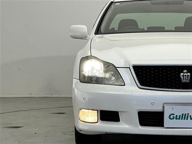 クラウン アスリート プレミアムエディション 純正8インチナビ/バックカメラ/電動リアゲート/クルーズコントロール/パワーシート/ステアリングリモコン/オートライト/アダプティブフロントライティングシステム/コーナーセンサー/ETC(24枚目)