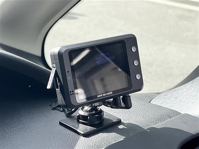 セレナ ハイウェイスター VセレクションII 禁煙車/純正9インチナビ/全方位カメラ/純正フリップダウンモニター/両側パワースライドドア/プロパイロット/クリアランスソナー/前後ドラレコ/LEDヘッドライト/ビルトインETC/プッシュスタート(13枚目)