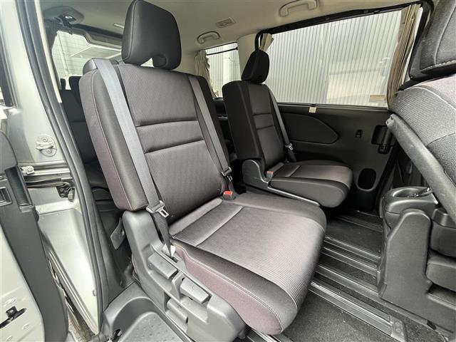 セレナ ハイウェイスター VセレクションII 禁煙車/純正9インチナビ/全方位カメラ/純正フリップダウンモニター/両側パワースライドドア/プロパイロット/クリアランスソナー/前後ドラレコ/LEDヘッドライト/ビルトインETC/プッシュスタート(21枚目)