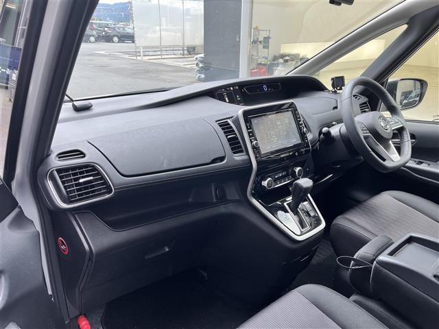 セレナ ハイウェイスター VセレクションII 禁煙車/純正9インチナビ/全方位カメラ/純正フリップダウンモニター/両側パワースライドドア/プロパイロット/クリアランスソナー/前後ドラレコ/LEDヘッドライト/ビルトインETC/プッシュスタート(24枚目)