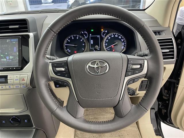 ランドクルーザープラド ＴＸ　Ｌパッケージ　マットブラックエディション　禁煙車／純正９インチナビ／バックカメラ／サンルーフ／追従クルーズコントロール／ＥＴＣ／前後ドライブレコーダー／シートヒーター／パワーシート／コーナーセンサー／電動格納サードシート／本革シート／ＬＥＤ（12枚目）