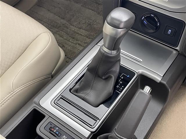 ランドクルーザープラド ＴＸ　Ｌパッケージ　マットブラックエディション　禁煙車／純正９インチナビ／バックカメラ／サンルーフ／追従クルーズコントロール／ＥＴＣ／前後ドライブレコーダー／シートヒーター／パワーシート／コーナーセンサー／電動格納サードシート／本革シート／ＬＥＤ（19枚目）