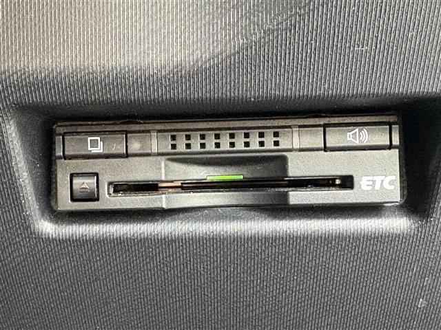 アクア Ｇ　Ｇ’ｓ　禁煙車／純正ナビ／バックカメラ／クルーズコントロール／ＥＴＣ／ハーフレザーシート／ステアリングスイッチ／ＬＥＤヘッドライト／オートライト／オートハイビーム／ドライブレコーダー／スペアキー（7枚目）