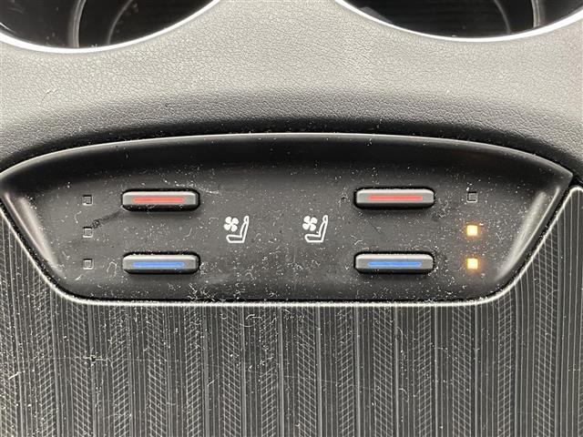 ハリアーハイブリッド Ｚ　レザーパッケージ　禁煙車／１２．３インチナビ／ＪＢＬプレミアムサウンド／パノラミックビューモニター／ＥＴＣ２．０／セーフティセンス／ブラインドスポットモニター／パーキングサポートブレーキ／パワーバックドア／ＬＥＤライト（9枚目）