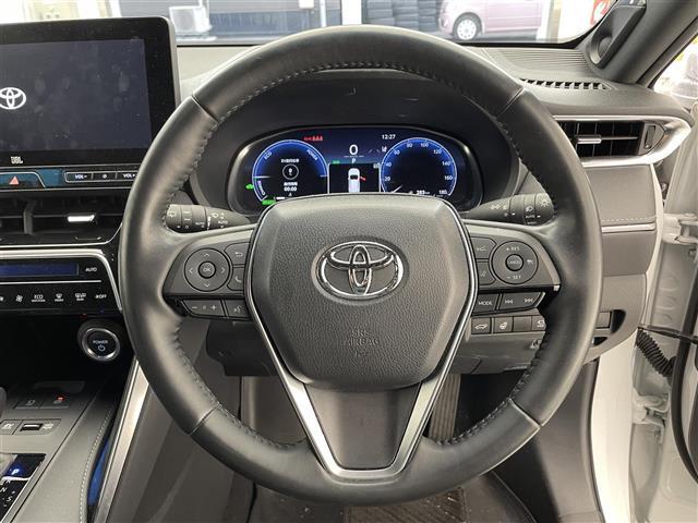 ハリアーハイブリッド Ｚ　レザーパッケージ　禁煙車／１２．３インチナビ／ＪＢＬプレミアムサウンド／パノラミックビューモニター／ＥＴＣ２．０／セーフティセンス／ブラインドスポットモニター／パーキングサポートブレーキ／パワーバックドア／ＬＥＤライト（11枚目）