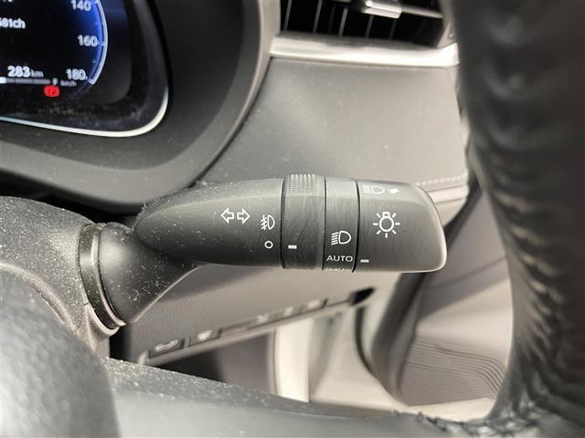 ハリアーハイブリッド Ｚ　レザーパッケージ　禁煙車／１２．３インチナビ／ＪＢＬプレミアムサウンド／パノラミックビューモニター／ＥＴＣ２．０／セーフティセンス／ブラインドスポットモニター／パーキングサポートブレーキ／パワーバックドア／ＬＥＤライト（16枚目）