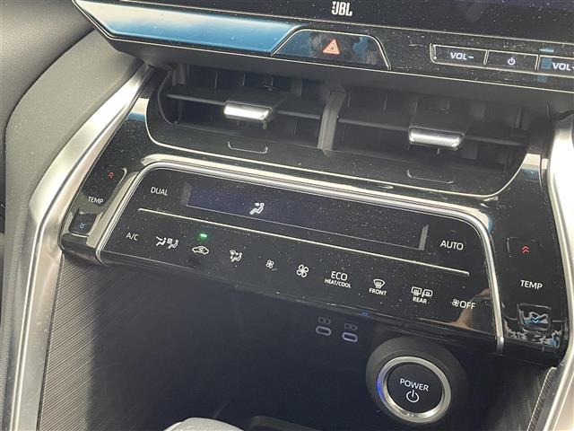 ハリアーハイブリッド Ｚ　レザーパッケージ　禁煙車／１２．３インチナビ／ＪＢＬプレミアムサウンド／パノラミックビューモニター／ＥＴＣ２．０／セーフティセンス／ブラインドスポットモニター／パーキングサポートブレーキ／パワーバックドア／ＬＥＤライト（18枚目）