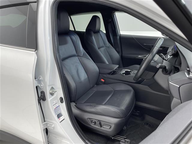 ハリアーハイブリッド Ｚ　レザーパッケージ　禁煙車／１２．３インチナビ／ＪＢＬプレミアムサウンド／パノラミックビューモニター／ＥＴＣ２．０／セーフティセンス／ブラインドスポットモニター／パーキングサポートブレーキ／パワーバックドア／ＬＥＤライト（20枚目）