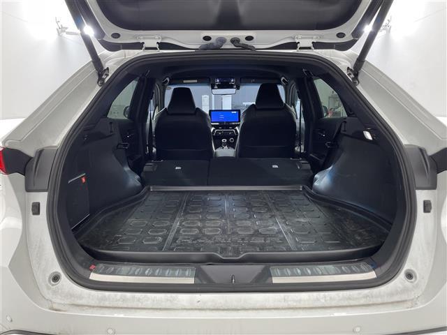 ハリアーハイブリッド Ｚ　レザーパッケージ　禁煙車／１２．３インチナビ／ＪＢＬプレミアムサウンド／パノラミックビューモニター／ＥＴＣ２．０／セーフティセンス／ブラインドスポットモニター／パーキングサポートブレーキ／パワーバックドア／ＬＥＤライト（26枚目）