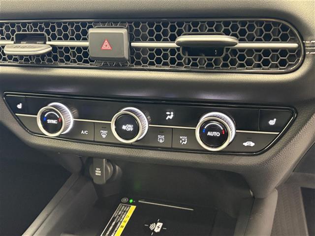 ZR-V e:HEV Z 禁煙車/純正9型ナビ/BOSEサウンド/レザーシート/全方位カメラ/追従クルーズコントロール/クリアランスソナー/パワーシート/シートヒーター/ブラインドスポットインフォメーション/LED/ETC(14枚目)